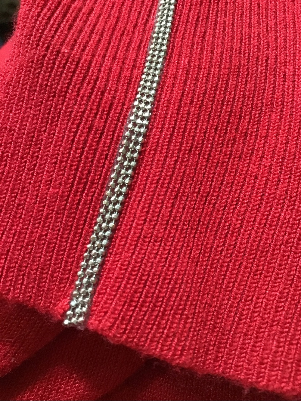 Chicos Red Caviar Silver Trim Cuff Sleeve V-Neck Long Sleeve‎ Knit Sweater Top 3 - Picture 7 of 10